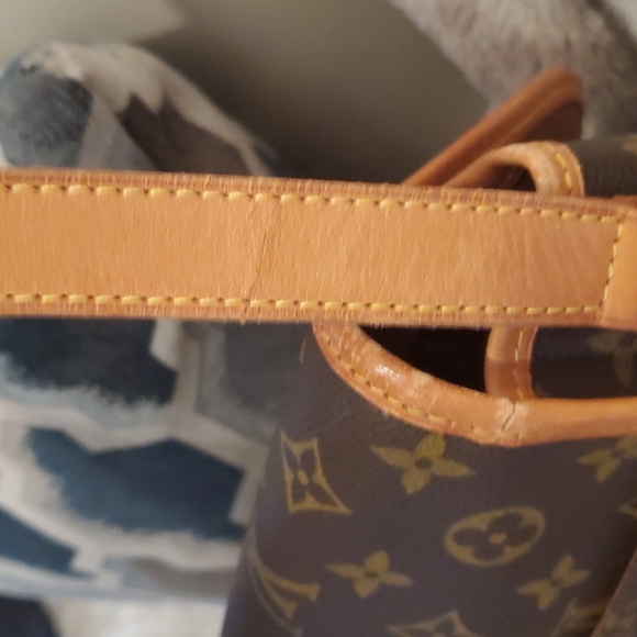 💥💥SOLD💥💥Louis Vuitton Sac Jiebesiere GM - Picture 13 of 16